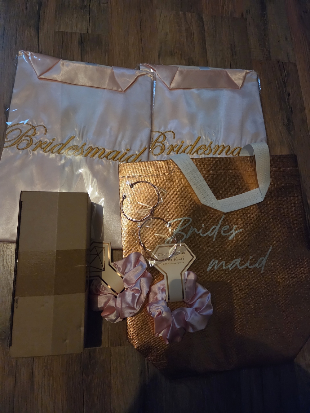 Bridesmaid Satin Robe & Gift Set in Blush Pink